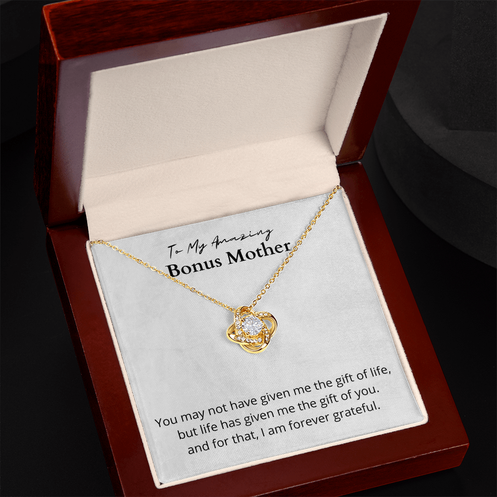 Beautiful Love Knot Necklace For Mother | Trios Gifts